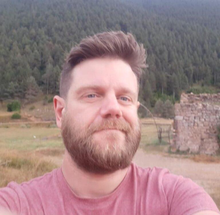 Daniel Fernandez Riego_Bio_olelibros