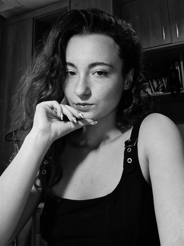 LUCIA HERNANDEZ_BIO_olelibros